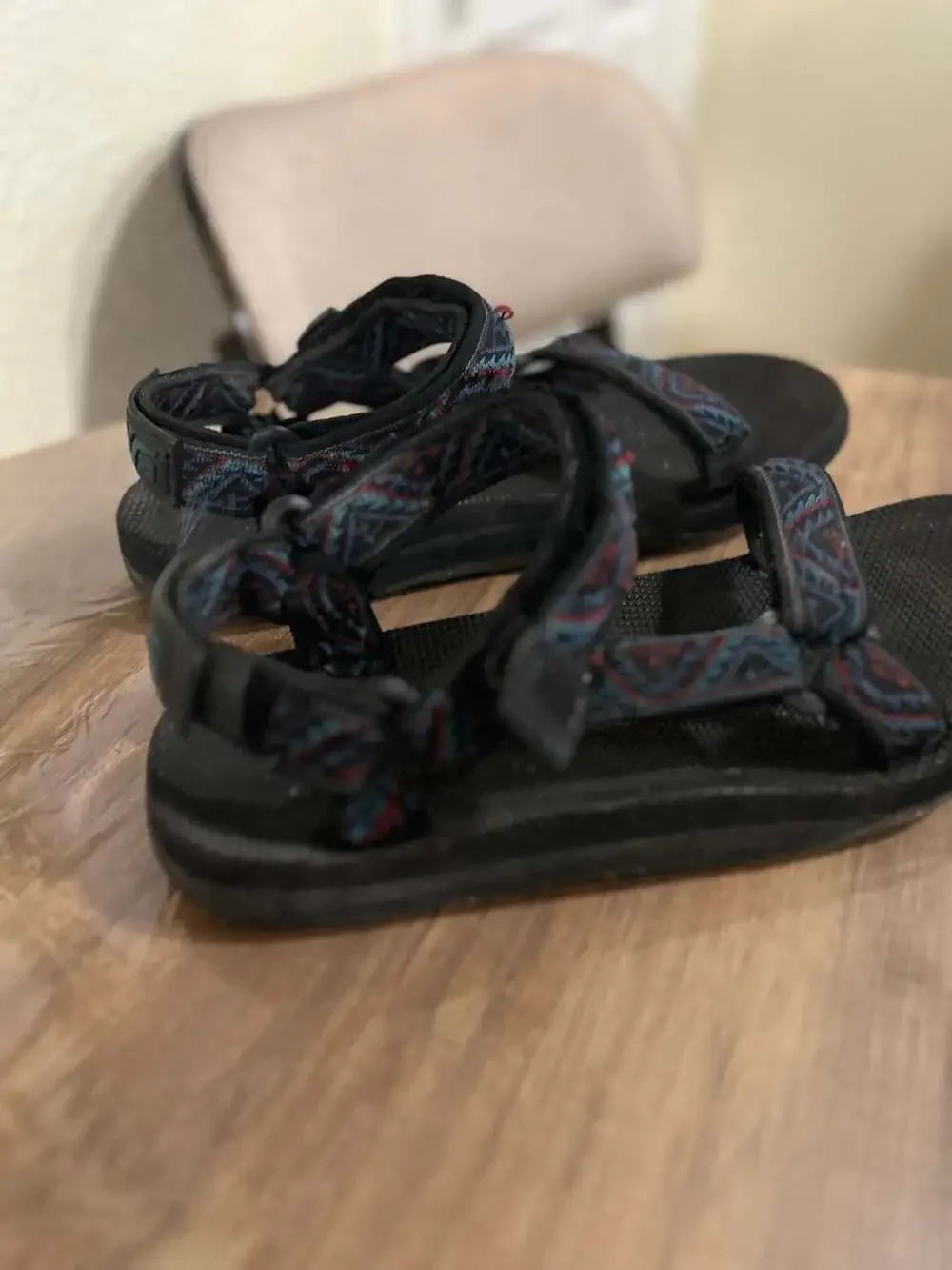 Vintage Men Teva Terradactyl Sport Sandals with Aztec Print Straps